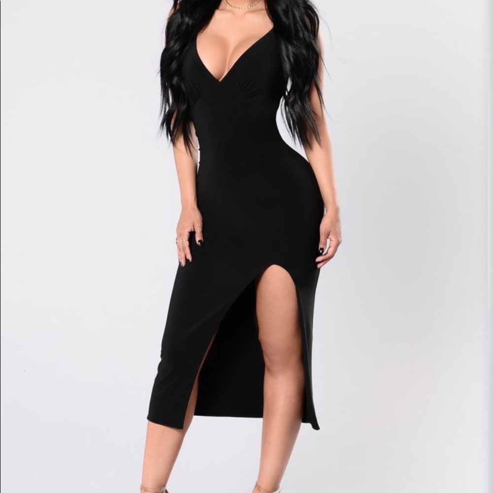 NWT! Spaghetti strap black dress